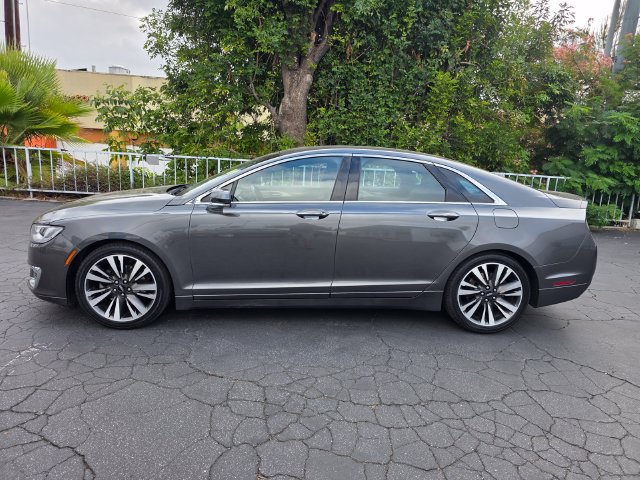Used 2018 Lincoln MKZ Reserve FWD image 4