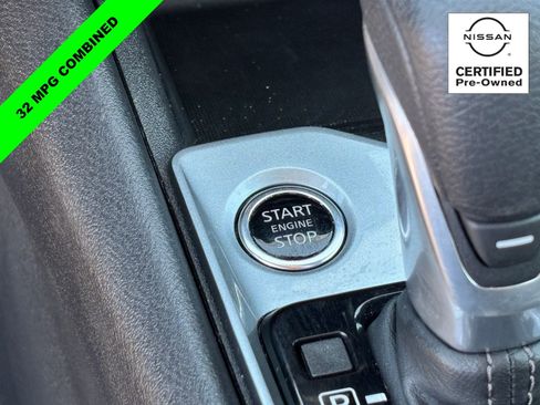Certified 2025 Nissan Altima 2.5 SV FWD image 22