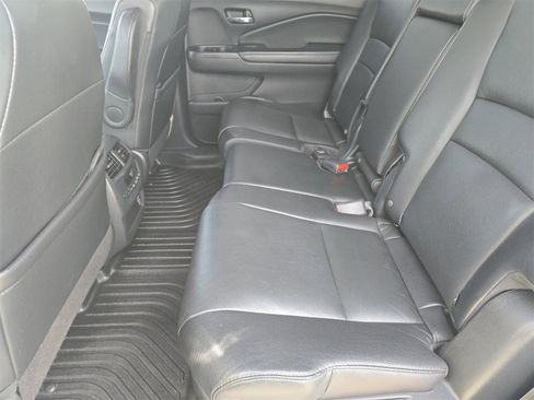 Used 2021 Honda Pilot EX-L image 11