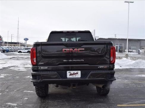 Used 2020 GMC Sierra 2500 AT4 w/ AT4 Premium Package image 6