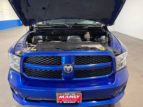 Used 2015 RAM 1500 Express RWD image 9
