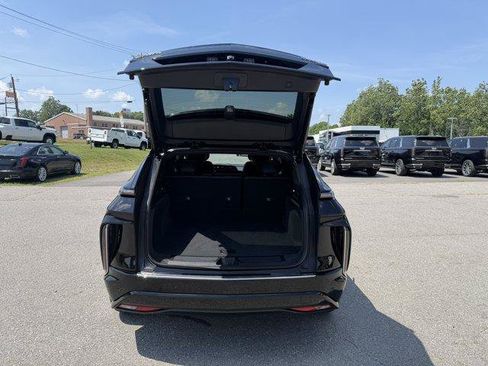 Used 2025 Cadillac Lyriq Luxury AWD/4WD image 54