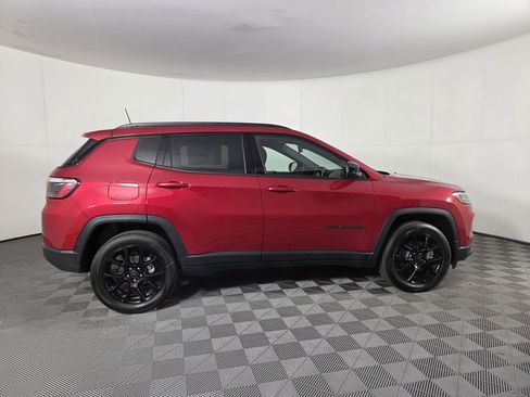 New 2026 Jeep Compass Latitude image 2