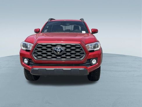 Used 2021 Toyota Tacoma TRD Off-Road w/ Technology Package AWD/4WD image 10