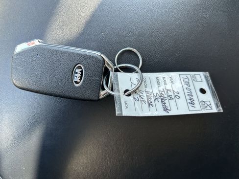 Used 2020 Kia Telluride SX w/ Towing Package AWD/4WD image 35