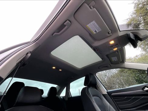 Used 2024 Volkswagen Jetta SEL image 14