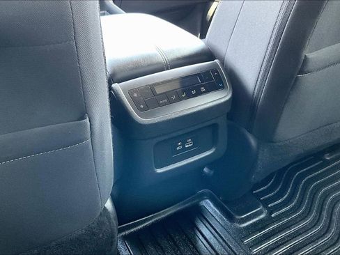 Used 2024 Nissan Pathfinder SV AWD/4WD image 34