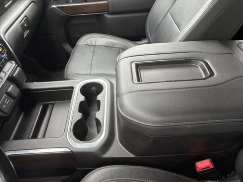 Used 2019 GMC Sierra 1500 SLT RWD image 25