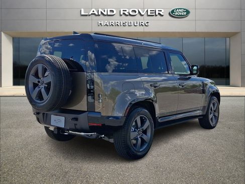 New 2026 Land Rover Defender 110 X-Dynamic SE AWD/4WD image 4