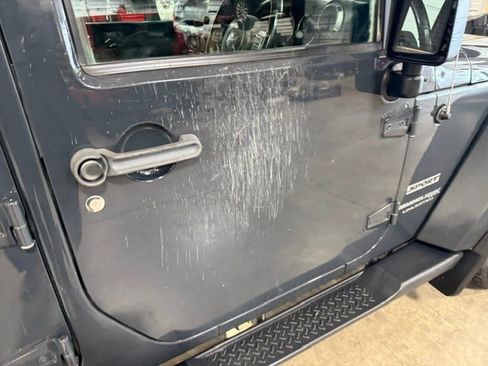 Used 2018 Jeep Wrangler Unlimited Sport AWD/4WD image 11