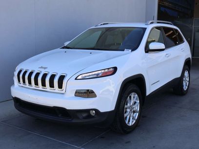Used 2018 Jeep Cherokee Latitude w/ Cold Weather Group