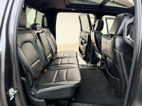 Used 2019 RAM 1500 Sport w/ Level 2 Equipment Group AWD/4WD image 19