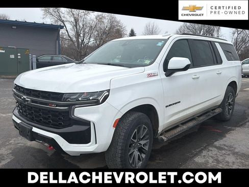 Used 2022 Chevrolet Suburban Z71 image 1