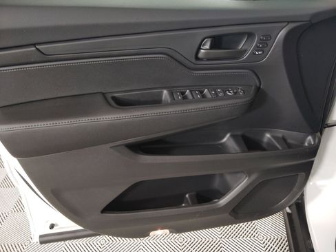 New 2026 Honda Odyssey EX-L image 13