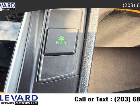 Used 2019 Honda CR-V LX image 17