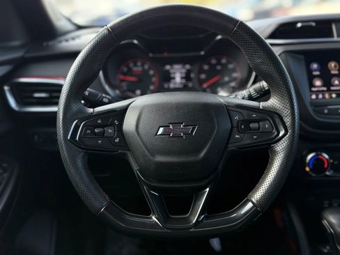 Used 2023 Chevrolet TrailBlazer RS image 21