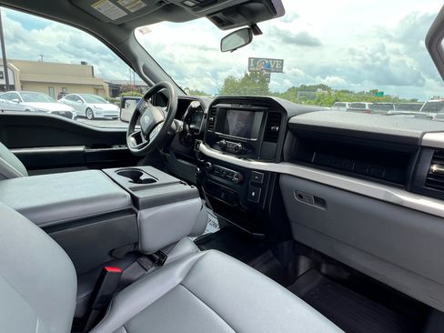 Used 2023 Ford F150 XL RWD image 12