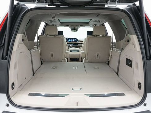 Used 2023 Cadillac Escalade Sport Platinum image 27
