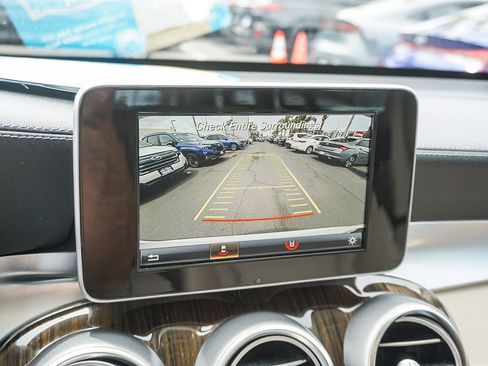 Used 2017 Mercedes-Benz GLC 300 image 23