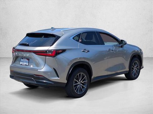 Used 2024 Lexus NX 250 FWD image 5
