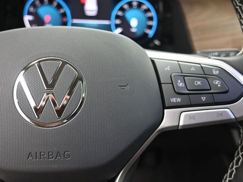 New 2026 Volkswagen Atlas SE image 14