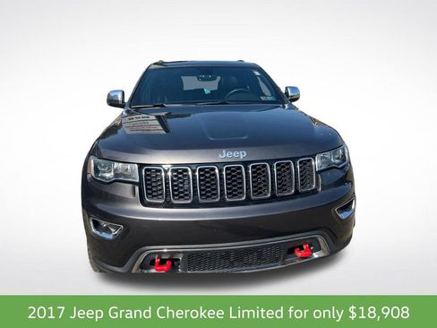 Used 2017 Jeep Grand Cherokee Limited AWD/4WD image 10
