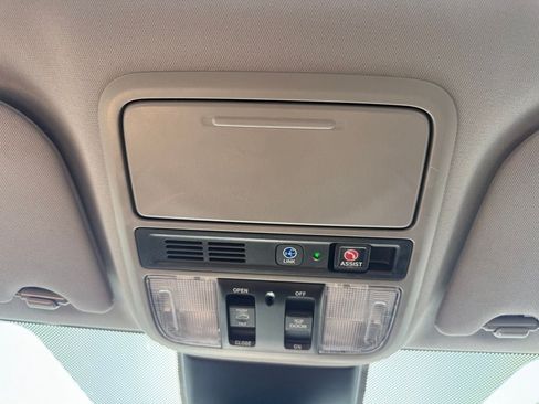 Used 2024 Honda Odyssey Touring image 20