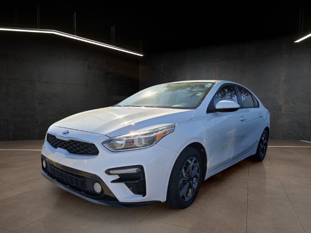 Used 2019 Kia Forte LXS FWD image 3