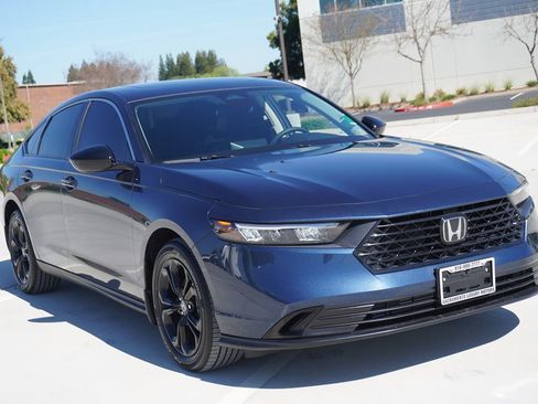 Used 2025 Honda Accord SE image 8