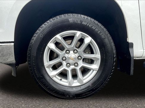Used 2023 Chevrolet Silverado 1500 LT image 25