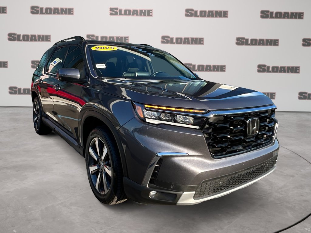 Used 2025 Honda Pilot Elite image 7