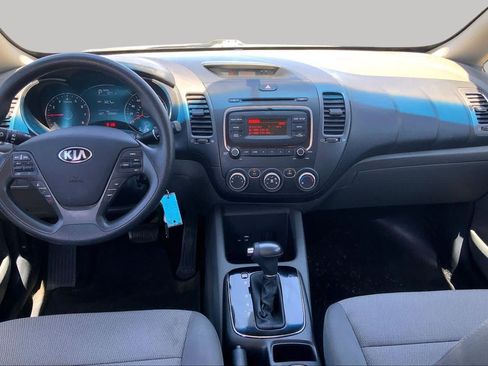 Used 2018 Kia Forte LX FWD image 16