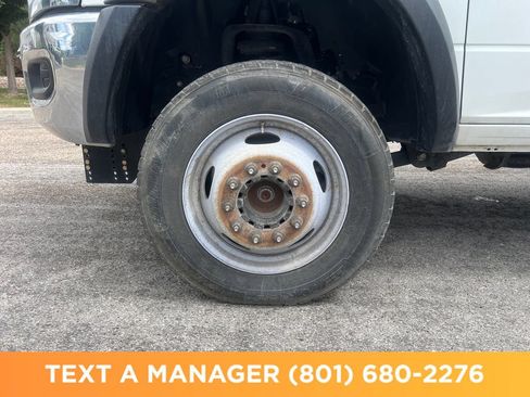 Used 2023 RAM 5500 Tradesman w/ Chrome Appearance Group AWD/4WD image 9