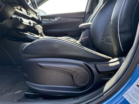 Used 2022 Kia Forte GT-Line image 21