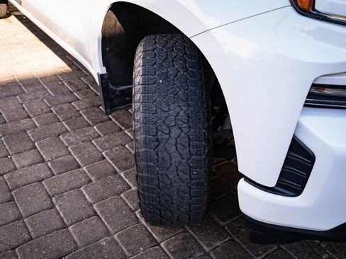 Used 2019 Chevrolet Silverado 1500 RST image 47