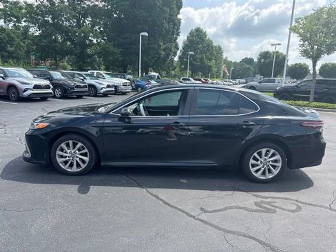 Used 2021 Toyota Camry LE FWD image 8