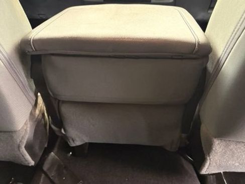 Used 2017 RAM 1500 ST w/ SXT Appearance Group AWD/4WD image 26