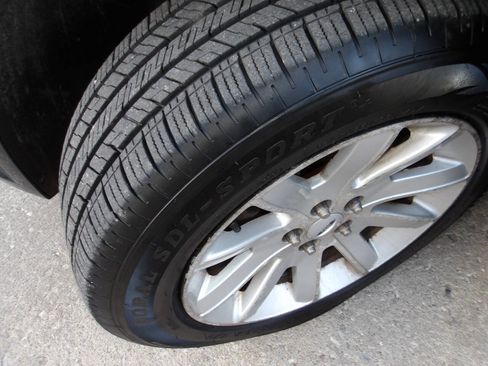 Used 2009 Ford Flex SEL image 42