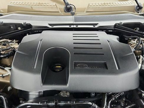 Used 2024 Land Rover Defender 110 X-Dynamic SE image 26