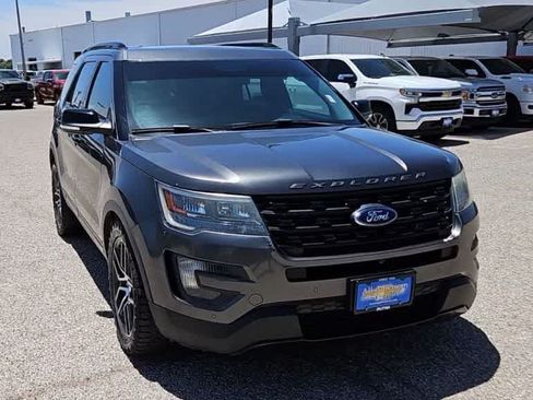 Used 2016 Ford Explorer Sport w/ Equipment Group 401A AWD/4WD image 2