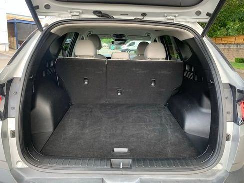 Certified 2025 Hyundai Tucson SEL FWD image 6