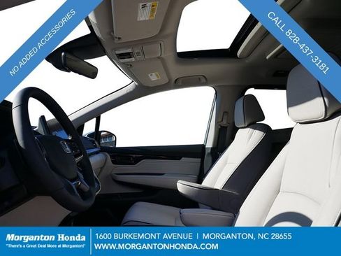 New 2026 Honda Odyssey Touring image 12