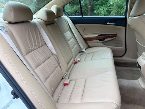 Used 2011 Honda Accord EX-L image 22