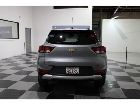 Used 2025 Chevrolet TrailBlazer LT image 5