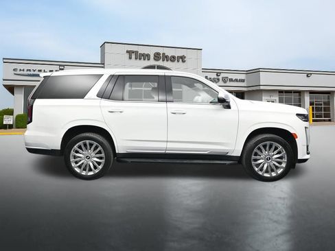 Used 2023 Cadillac Escalade Premium Luxury AWD/4WD image 6