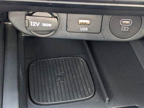 Used 2025 Hyundai Elantra Sport image 21