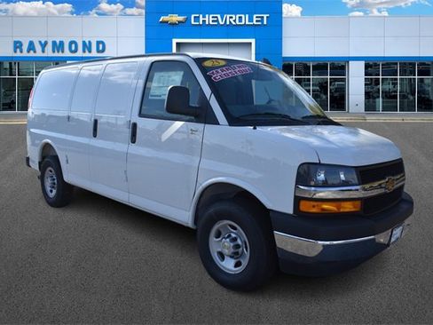 New 2025 Chevrolet Express 2500 w/ Driver Convenience Package image 10