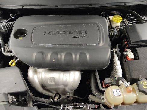 Used 2020 Jeep Cherokee Latitude Plus image 30