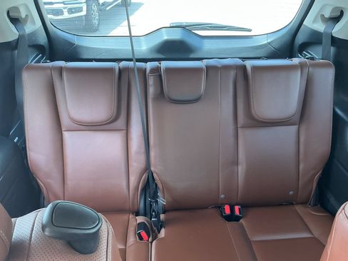 Used 2019 Subaru Ascent Touring w/ Popular Package #3 AWD/4WD image 19