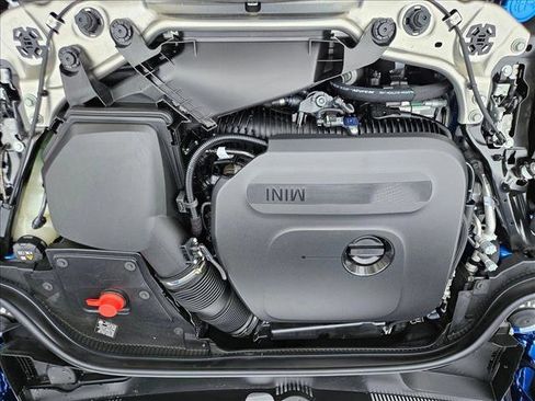 Used 2026 MINI Cooper 2-Door Hardtop FWD image 18
